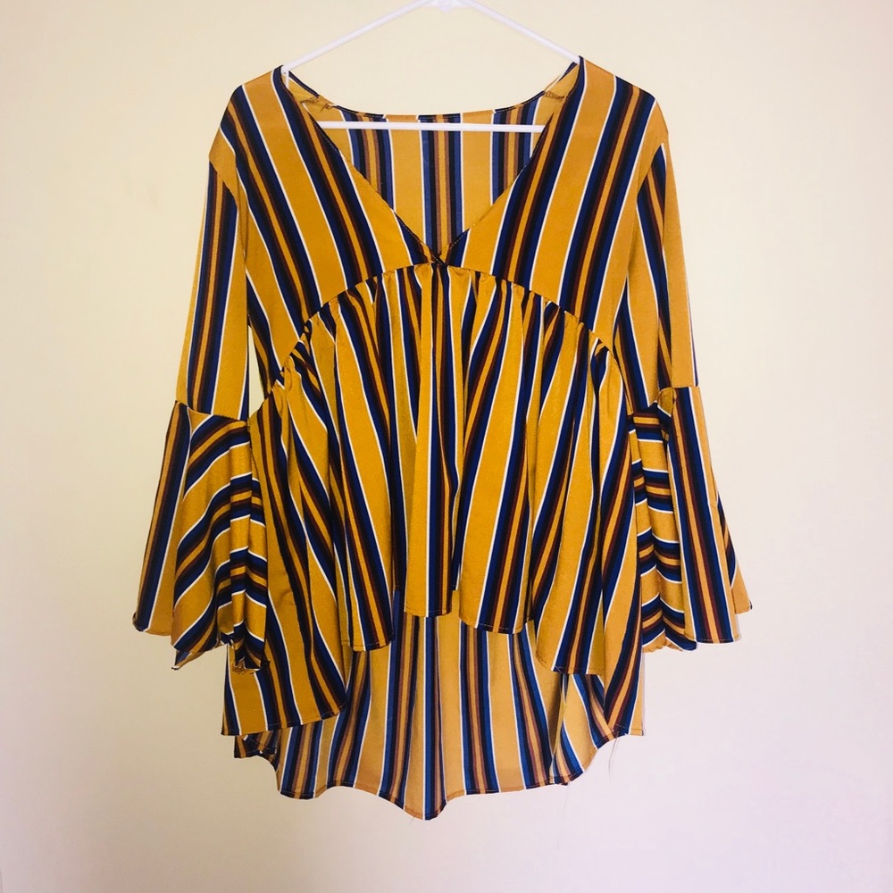 Bell sleeve, flowy, striped top!